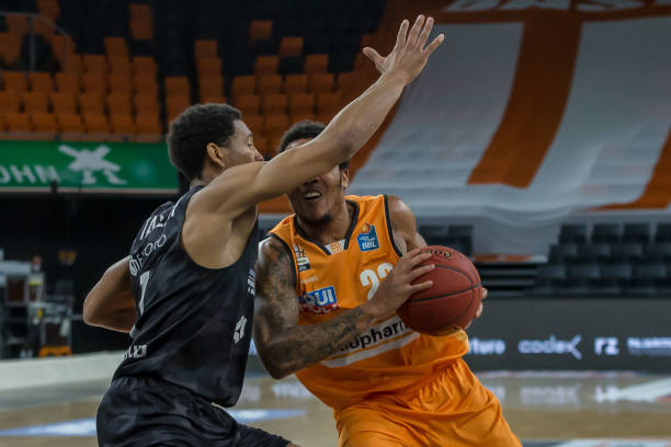 篮球发展的 篮球发展的