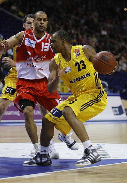 进攻端采取 进攻端采取